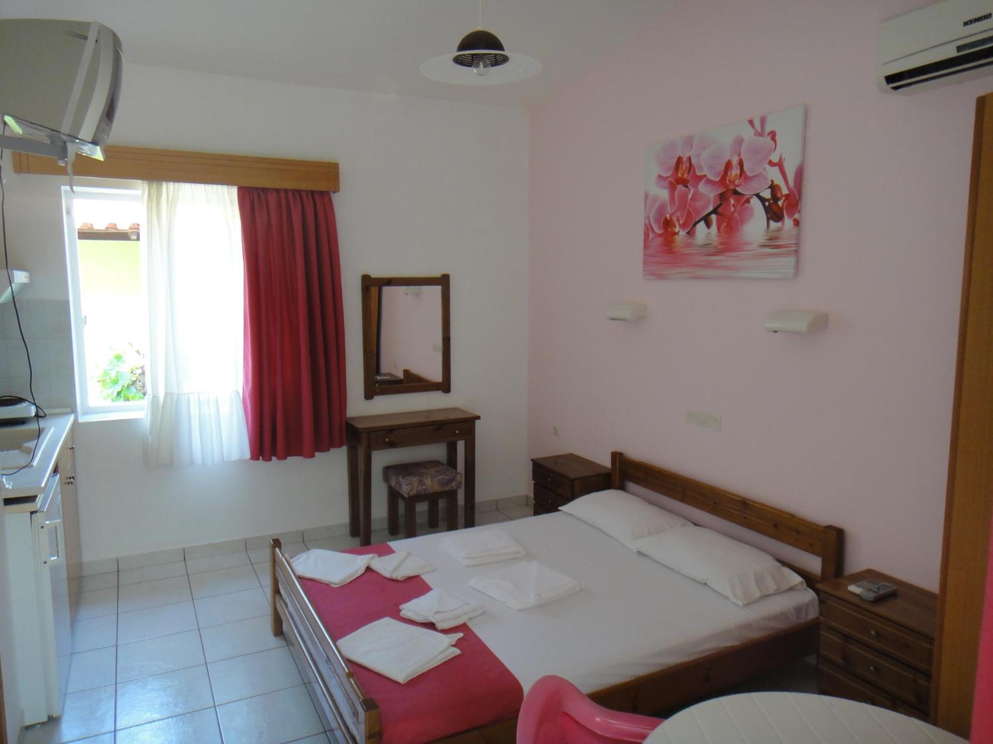 Bungalows Camping Kouyoni เยราคินิ ภายนอก รูปภาพ
